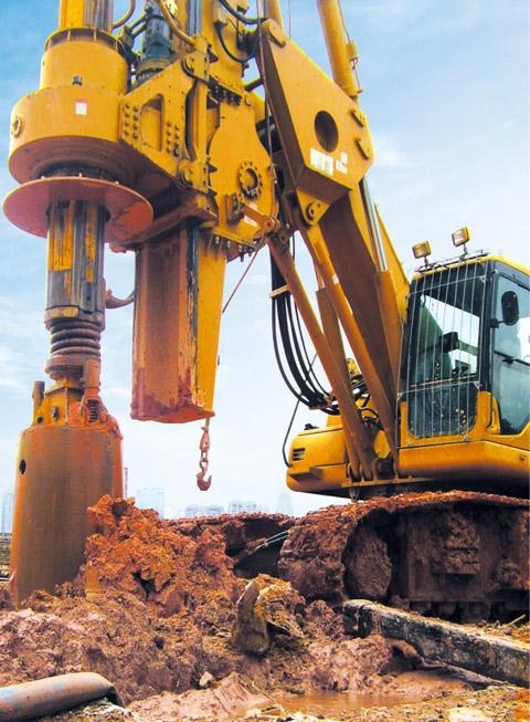 贵州毕节旋挖钻机租赁高速公路施工案例.jpg